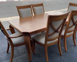 CT479VTommy Bahama Dining Table Set