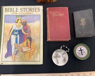 CT411Holy Bibles and More