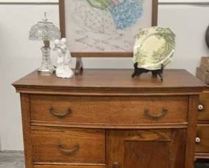 CT422Vintage Side Table