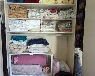 Sheet sets , towels , blankets ..