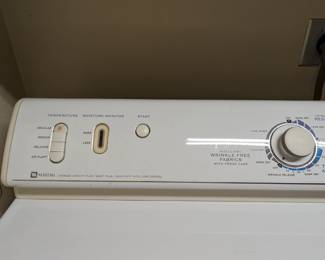Maytag Electric Dryer excellent condition 👍