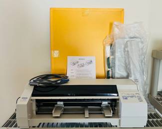 Vintage Epson Stylus Color 1520 Wide Format Printer.. he's a biggy! And he works 
