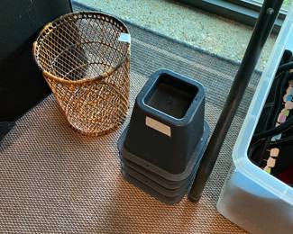 Wastebasket & bed riser set