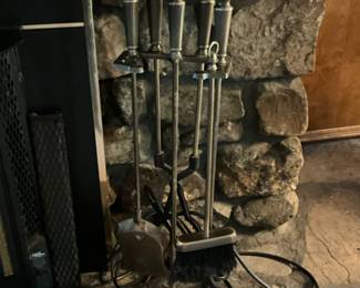 Fireplace tool set