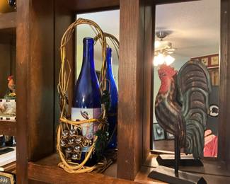 Wine bottle holder & Rooster