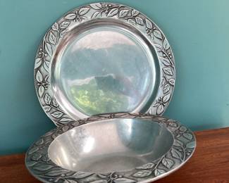 Large Wilton Armetale Platter and Bowl 14.5”diam and 12.5”diam
