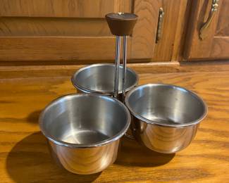 Retro Condiment Server
