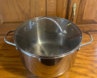 Stainless Steel Pot with Lid by Tools of the Trade 8 Quart
