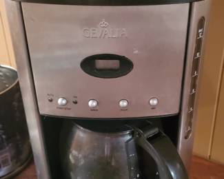 Gevalia Coffee Maker, powers on
