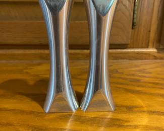 Nambe Studio Salt and Pepper Shakers- 5 in
