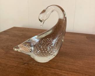 Vintage L.W. Rice & Co Glass Swan Figurine 4x5 - tiny flea bites around pontil (so small unable to photo)
