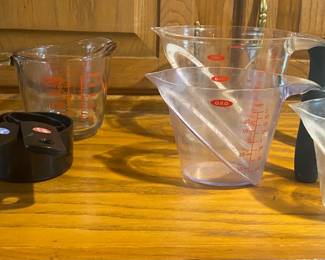 Lot of Plastic Measuring Cups
