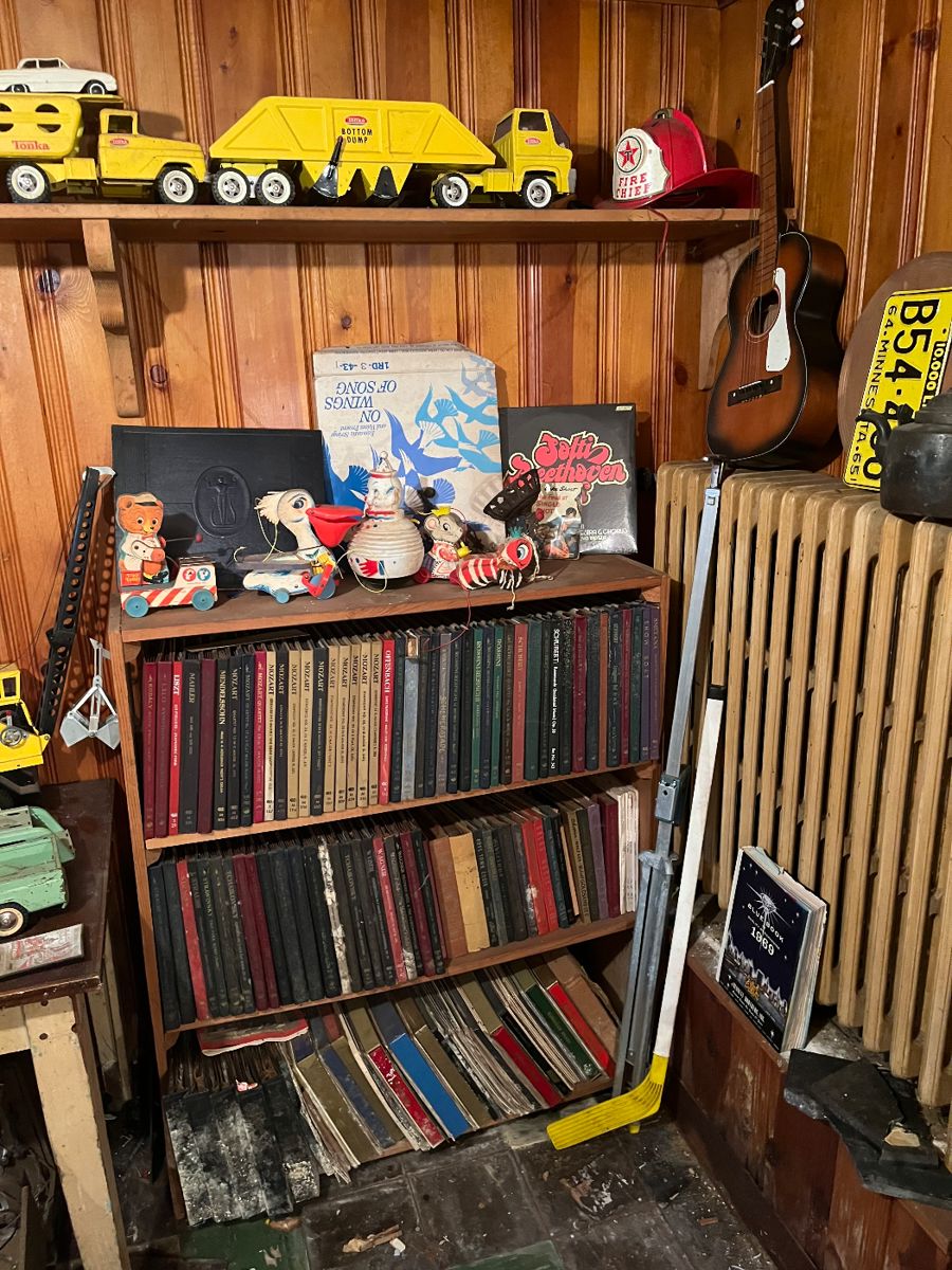 PACKED PACKED PACKED MINNEAPOLIS ESTATE SALE starts on 6/15/2024