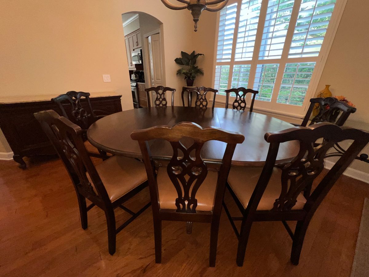 Beautiful Round or Oval Solid Wood Dining Set