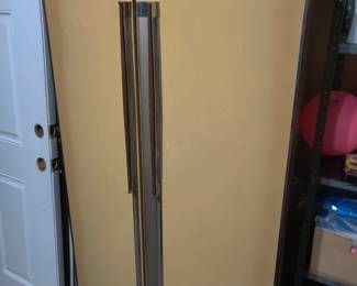 80s Gold side-by-side fridge - works!  In the walk-out garage