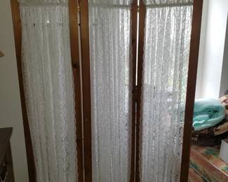 3-part wood/fabric screen