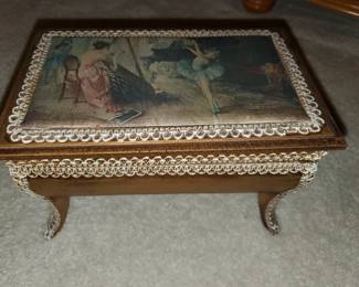 Jewelry box/musical