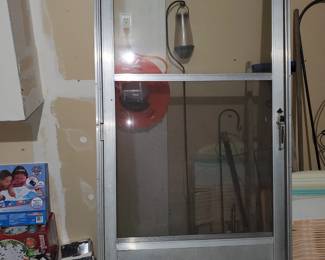Screen/glass door ***Bring a tape measure to match your door***