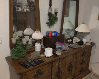 All drawers are there....