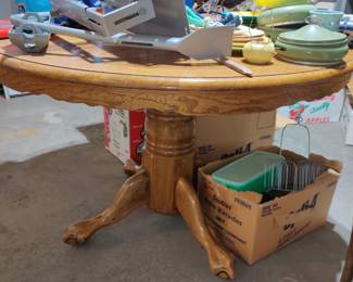 Wood pedestal table