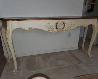 Queen Anne sofa table