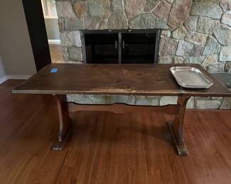 TRESTLE Farm Table