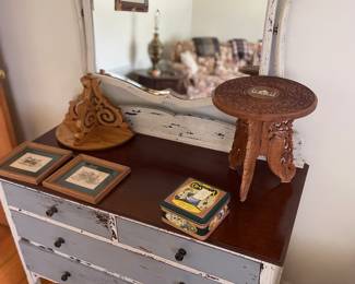 Vintage painted dresser w/mirror