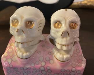 Vintage Salt and Pepper Set