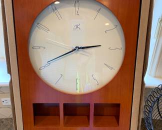 Infinity wall clock