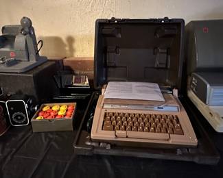 Vintage Typewriters, Printers 