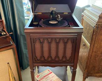 Edison Disc Phonograph Model A150