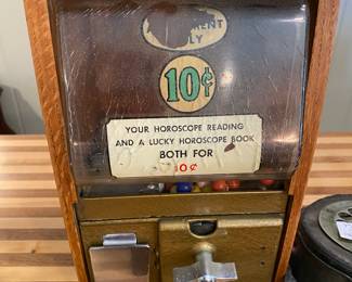 Vintage Victor Baby Grand gumball machine with key