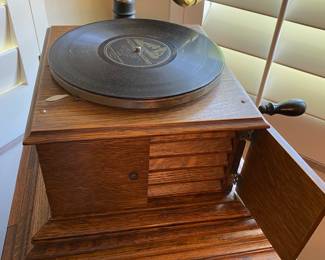 Victor VV-IV with cabinet