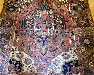 5 x 6.5 Persian Heriz rug