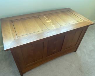 Stickley Large cedar lined chest with inlay