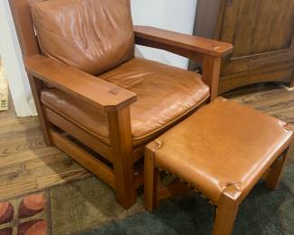  Stickley Eastwood chair and ottoman 