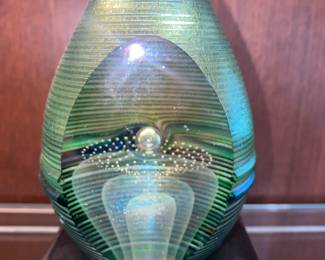 Zellique Egg with stand 