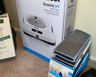 IRobot Braava jet robot mop