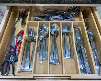 Frank Lloyd Wright flatware : Tree of Life