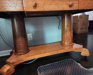 Tiger Oak Columns on Table