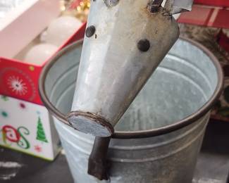 Reindeer Bucket
