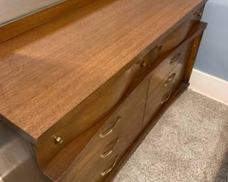Basset Dresser that matches chest and bed