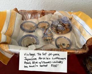 24pc Vintage Tea Set
