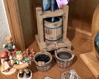 Cute Winemaker figurine