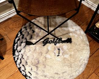 Golfball rug and chair