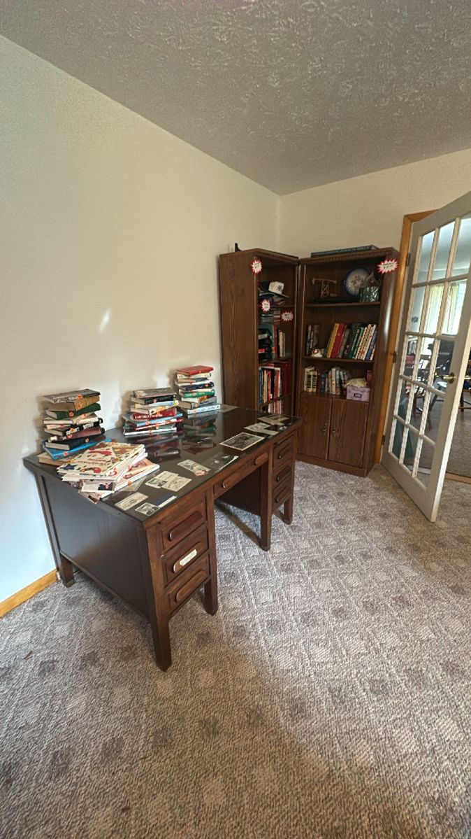 Estate Sale with lots of Furniture in New Castle, IN starts on 6/8/2024