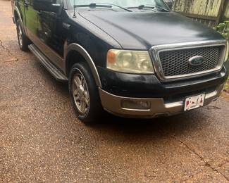 2005 Ford F150. Has 340000 miles but in good drivable condition