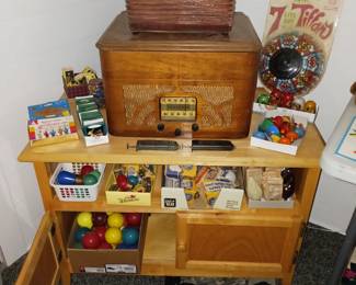 Vintage Emerson and Truetone Record Players and Lots of Vintage Colored Light Bulbs!