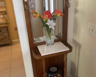 ANTIQUE ENTRY WAY COAT RACK