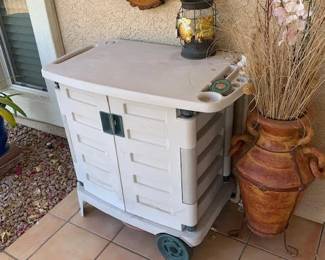 OUTDOOR ROLLING STORAGE GARDEN